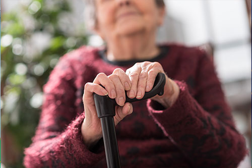En este momento estás viendo Atención a personas mayores en situación de dependencia: cómo fomentar su autonomía